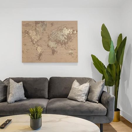 Exoticstay Apartments- 5* Elegant Luxury Centrally Located 2-Bedroom Apt バーミンガム エクステリア 写真