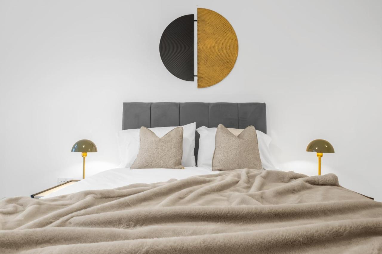 Exoticstay Apartments- 5* Elegant Luxury Centrally Located 2-Bedroom Apt バーミンガム エクステリア 写真