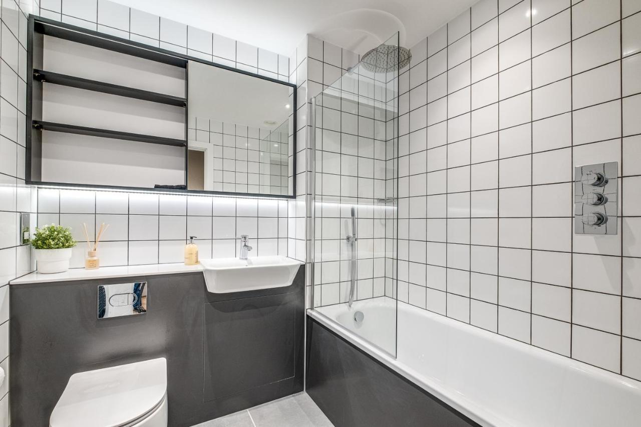 Exoticstay Apartments- 5* Elegant Luxury Centrally Located 2-Bedroom Apt バーミンガム エクステリア 写真
