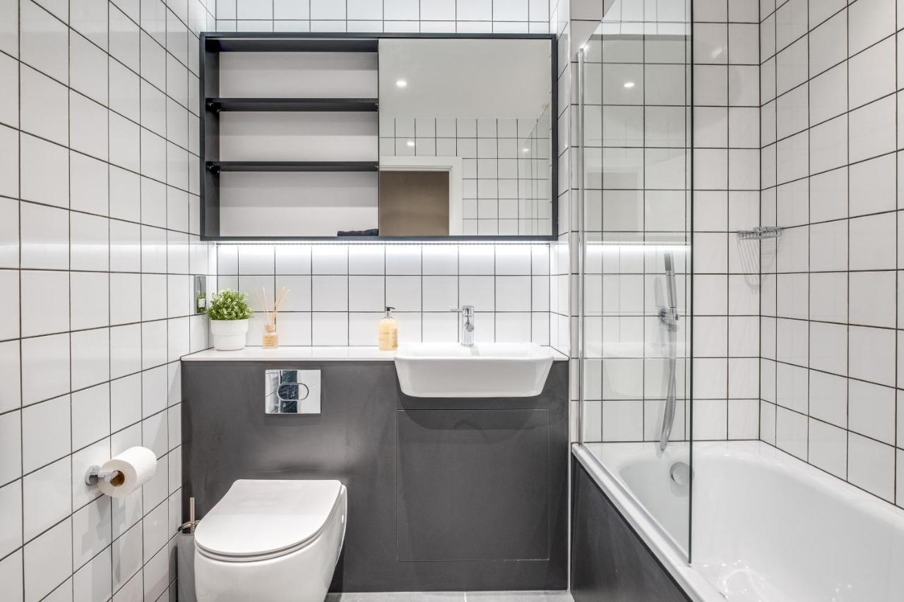 Exoticstay Apartments- 5* Elegant Luxury Centrally Located 2-Bedroom Apt バーミンガム エクステリア 写真