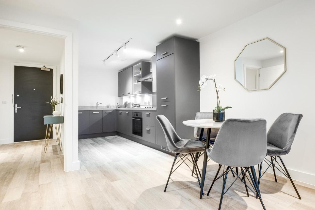 Exoticstay Apartments- 5* Elegant Luxury Centrally Located 2-Bedroom Apt バーミンガム エクステリア 写真